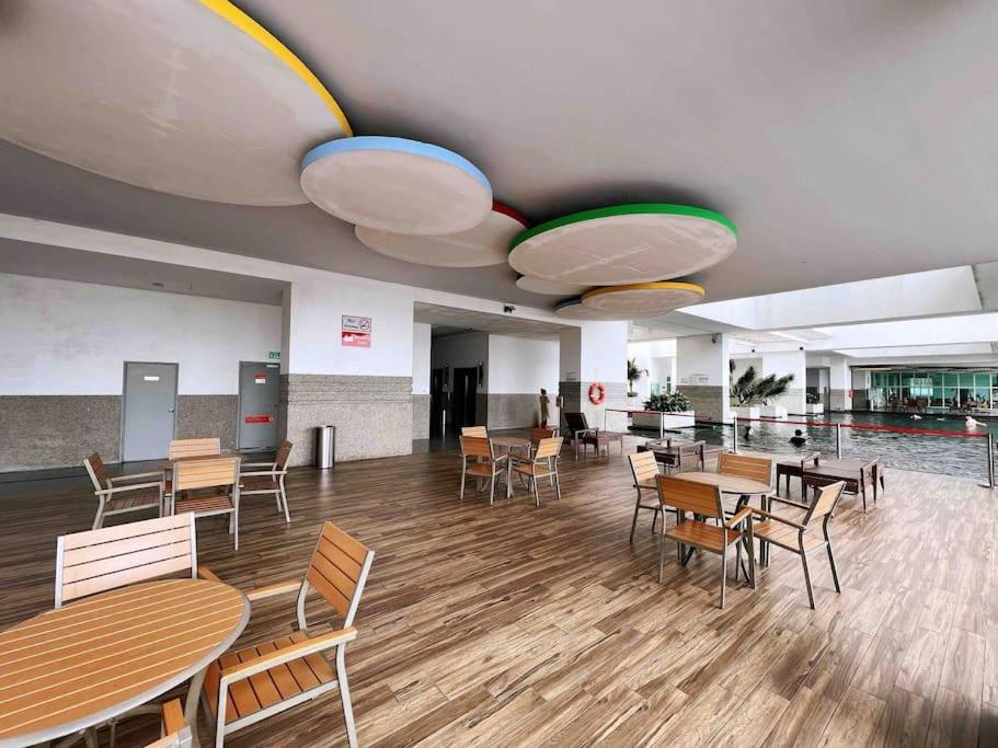 Apartemen Town Area Twin Galaxy 2br 7pax Netflix!!by *