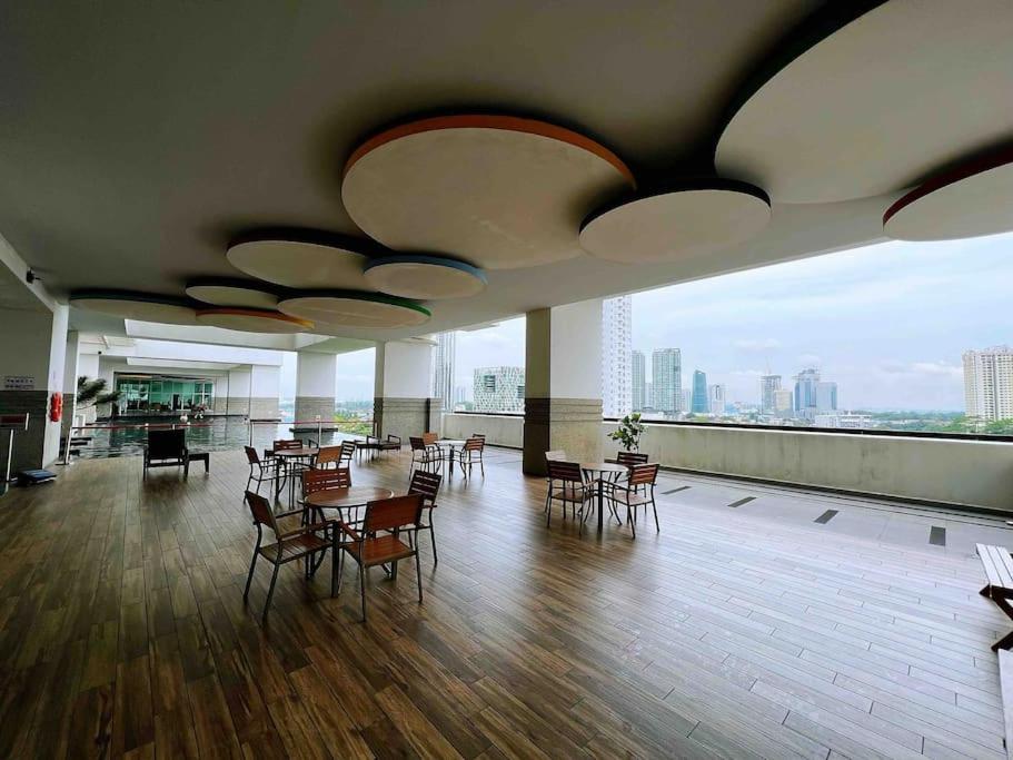 Town Area Twin Galaxy 2br 7pax Netflix!!by