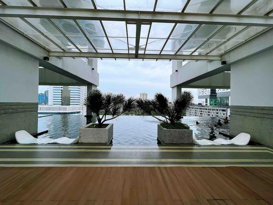 Town Area Twin Galaxy 2br 7pax Netflix!!by * Johor Bahru