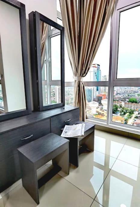 Town Area Twin Galaxy 2br 7pax Netflix!!by *