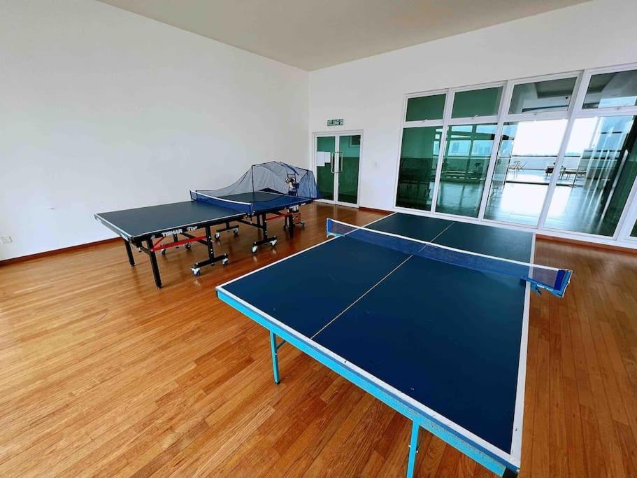Apartemen Town Area Twin Galaxy 2br 7pax Netflix!!by